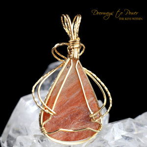 Rainbow Lattice Sunstone Crystal Pendant 14k
