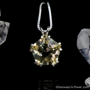 Golden Labradorite Star of Venus