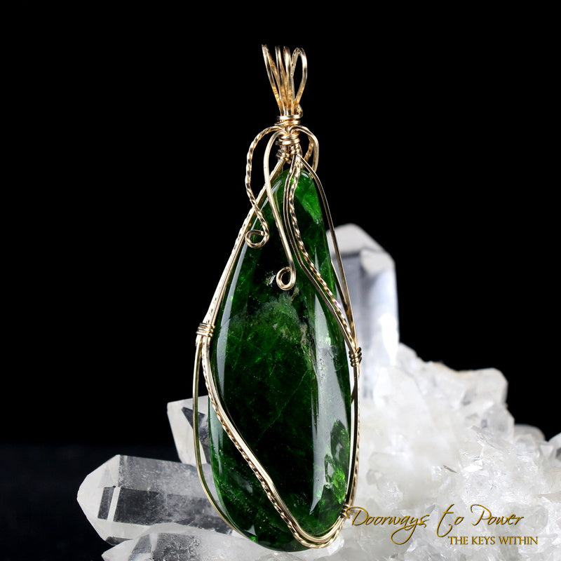 Chrome Diopside Crystal Pendant 14k