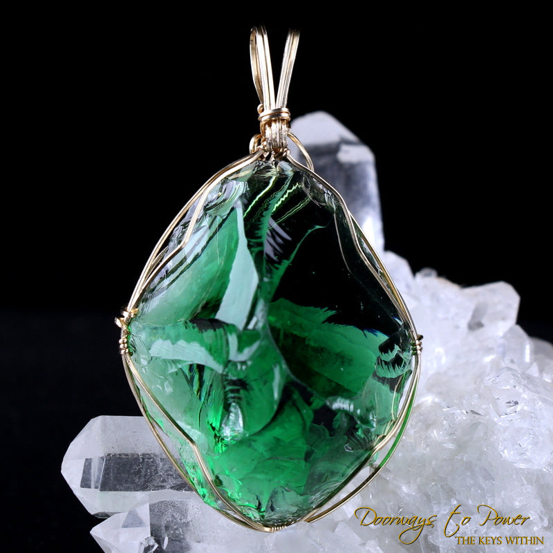 Thoth the Atlantean Emerald Green Andara Pendant 14k