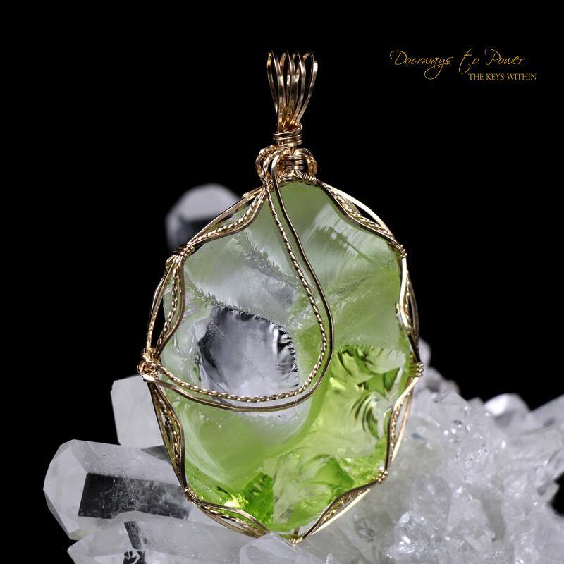 Radium Green Cosmic Ice Oracle Eye Bi Color Andara Pendant