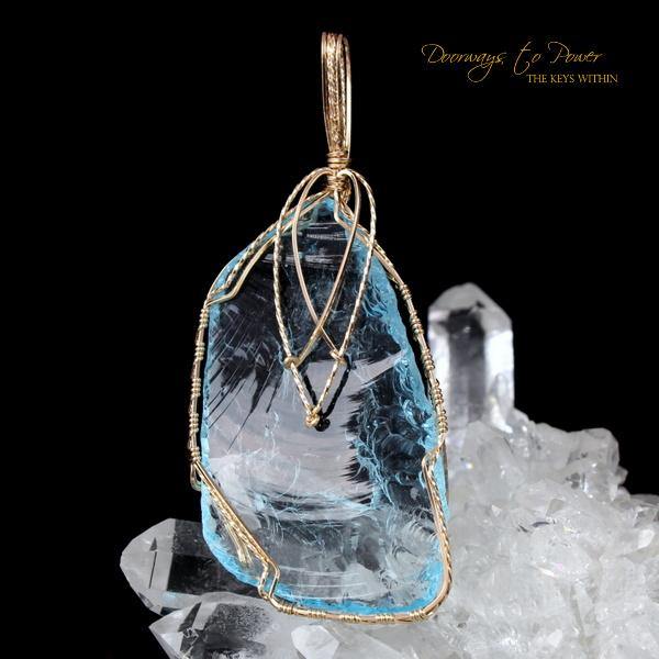 Andara Pendant Blue Prism of Lyra