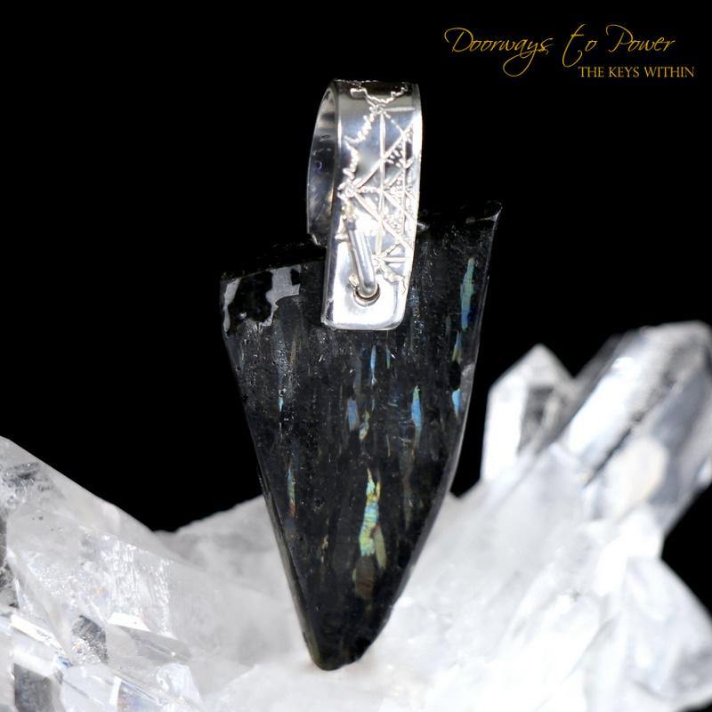 Nuummite Pendant 999 Fine Silver