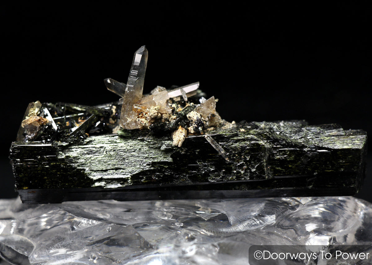 Aegirine Fine Natural Crystal Specimen 