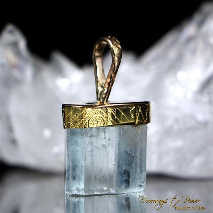 14k Gold Aquamarine Light Language Pendant