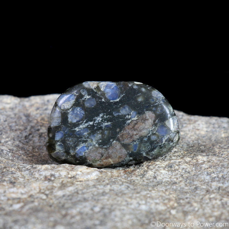 Que Sera Stone - Uninterruptible Power Supply