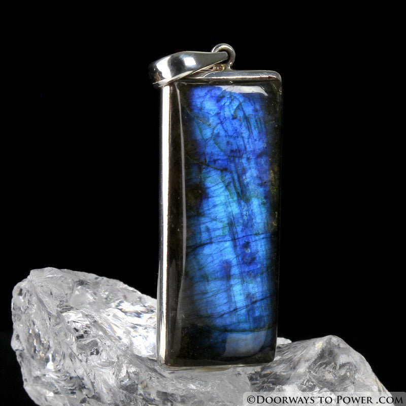 Magical Labradorite Crystal Pendant A ++