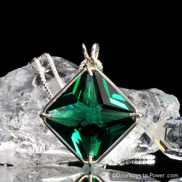 Siberian Green Quartz Magician Stone Pendant .925 SS Doorways to Power
