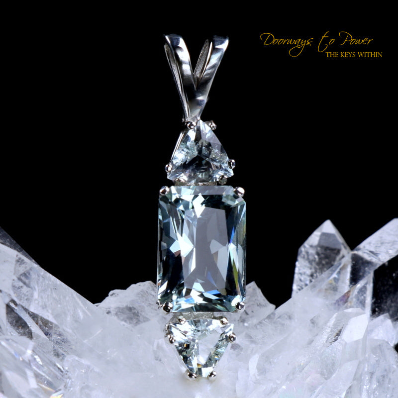Aqua Serenity Andara Gem Pendant 'Atlantean Hologram'