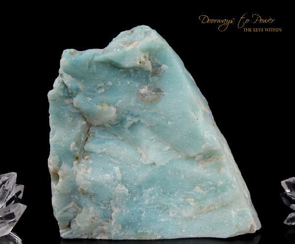 Azumar Crystal Altar Stone