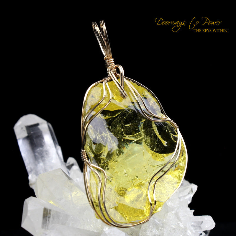 Dynamic Helidor Andara Crystal Pendant 