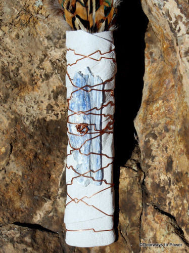 Peacock Smudge Fan - Blue Kyanite