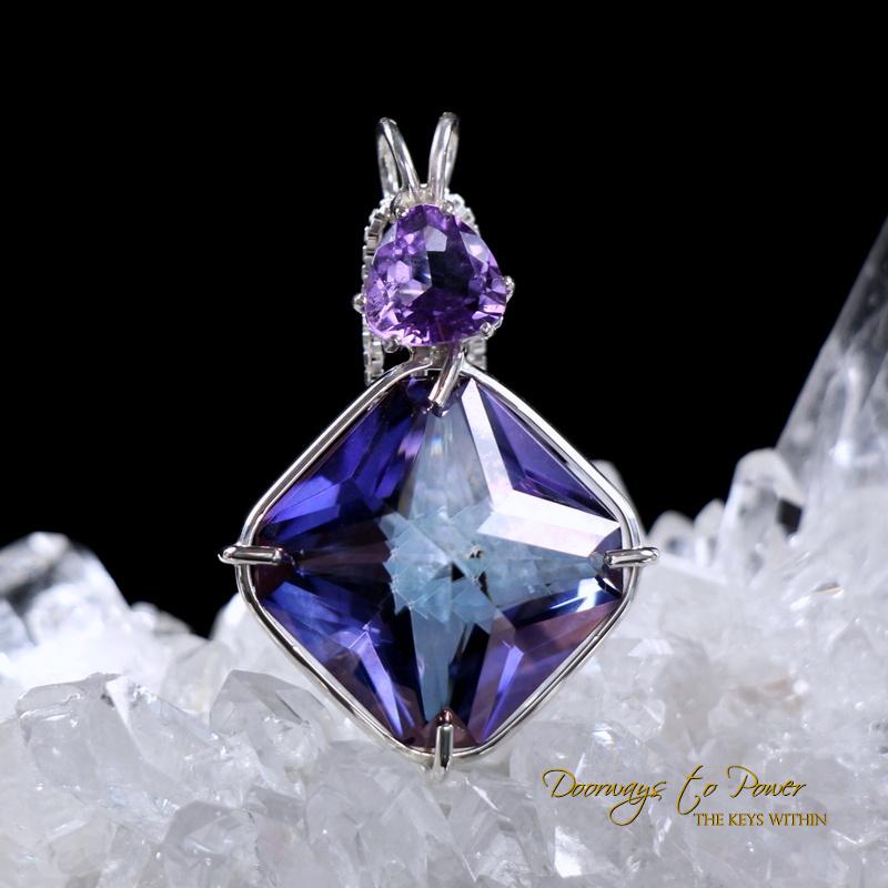 Tanzan Aura Magican Stone Pendant