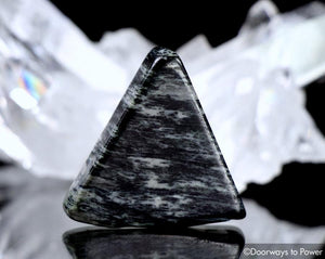 Mani Stone Triangle Crystal (Polished)