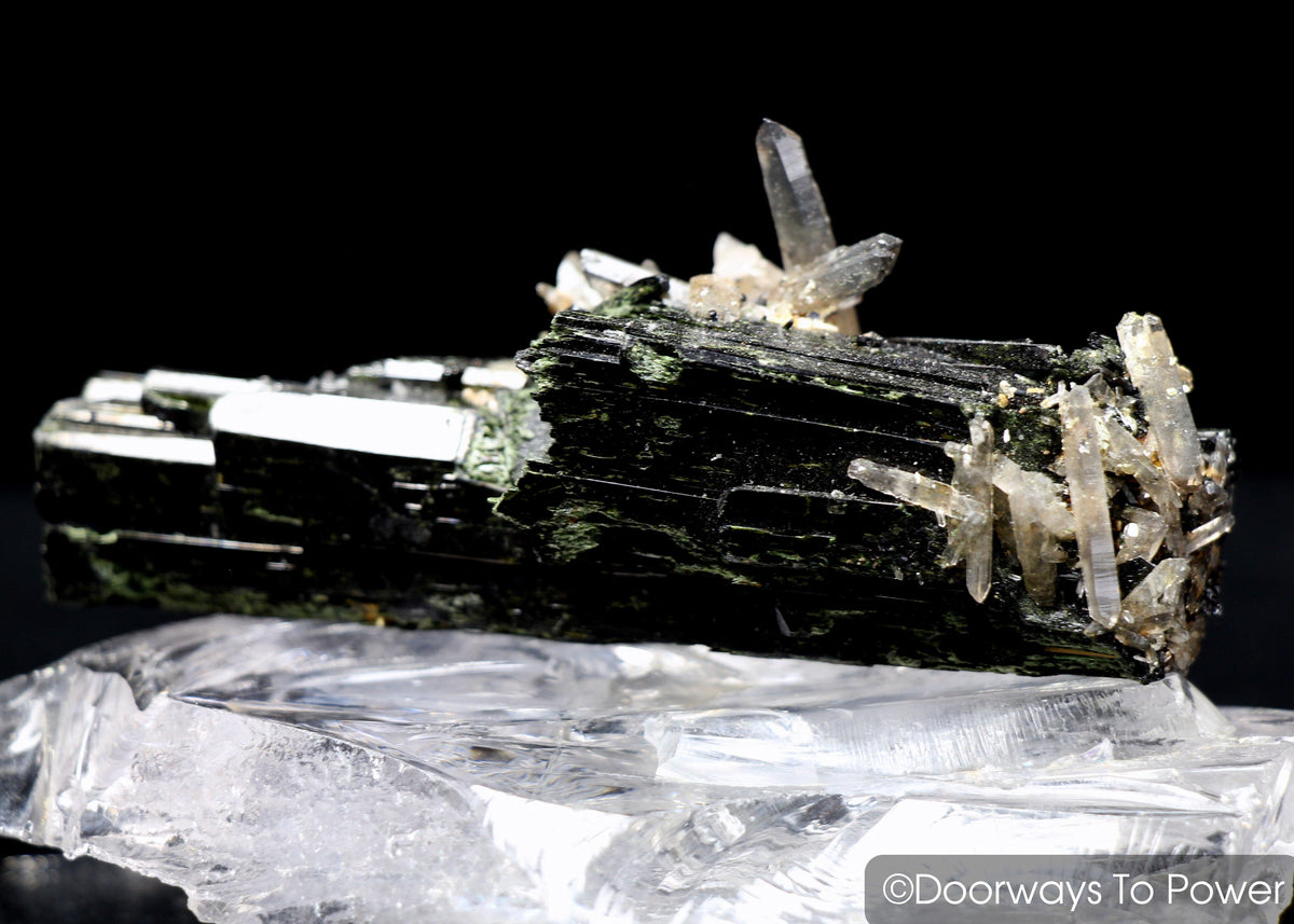 Aegirine Fine Natural Crystal Specimen 